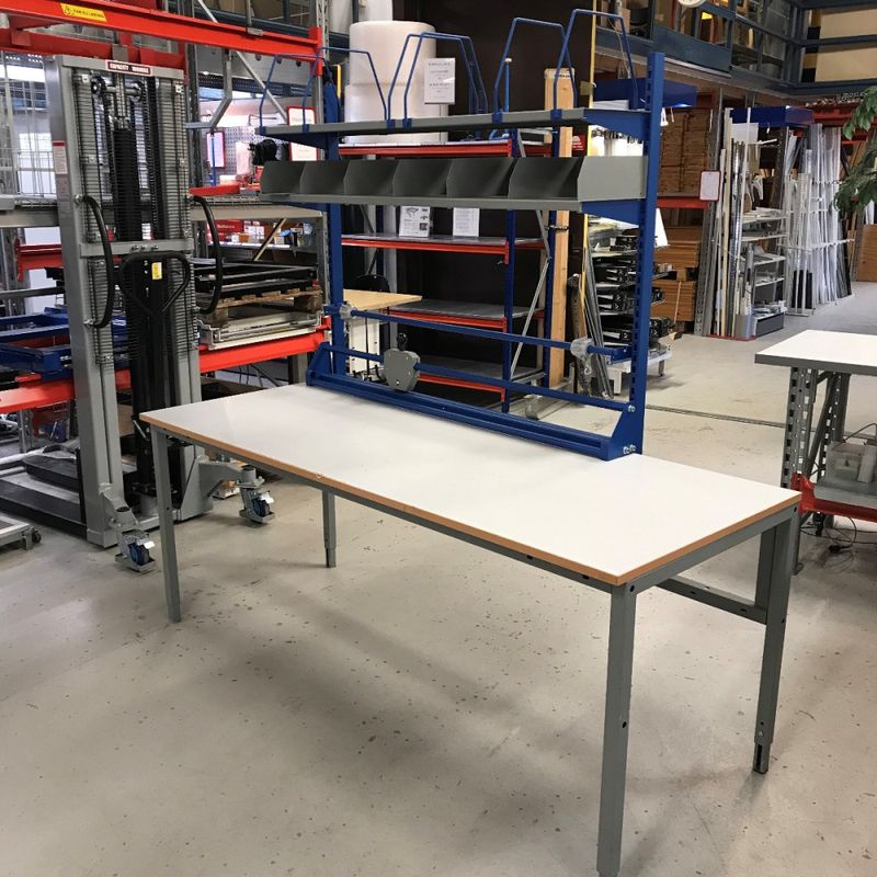 Packbord med överhyllor & skärare - begagnat