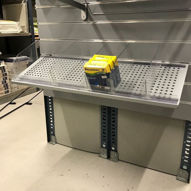 Huvudbild Plåthylla grå 90x30cm Paketpris! - begagnat