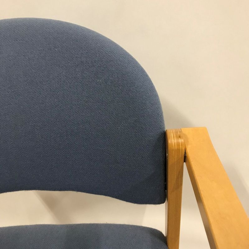 Karmstol ljusblå - begagnad