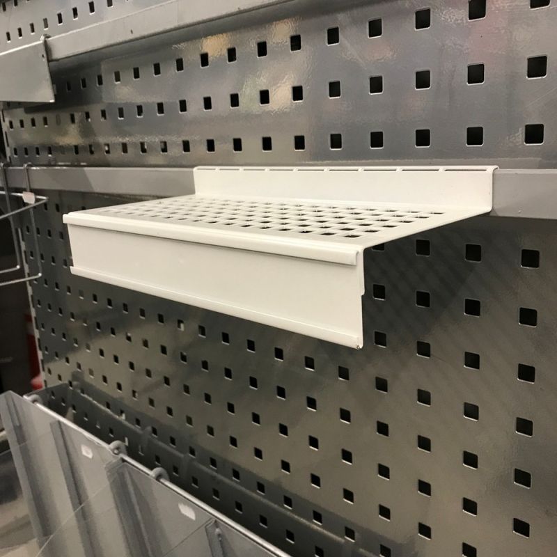 Hylla perforerad för detaljskena/spjutskena - begagnad