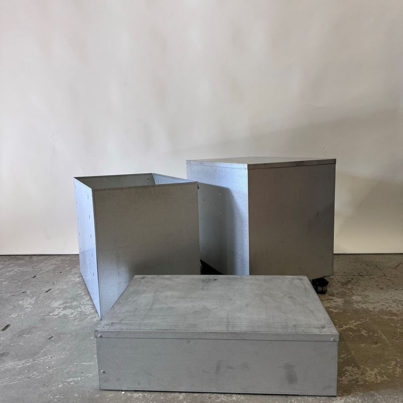 Skyltpodier plåt - begagnad